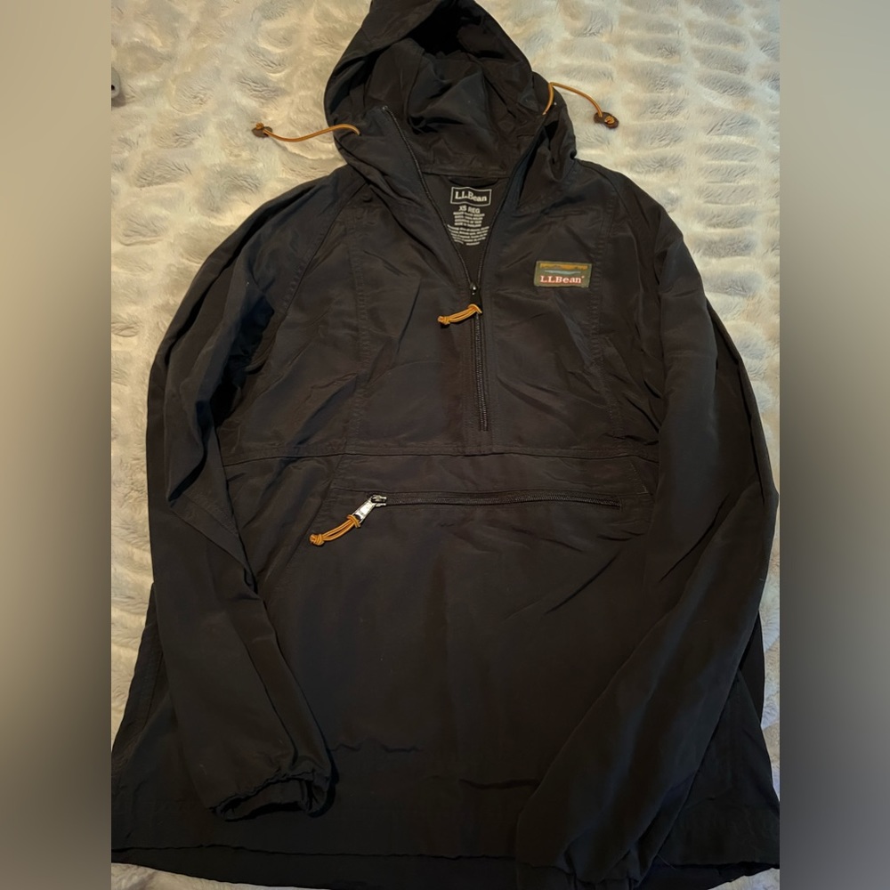 LL Bean lightweight pullover half zip jacket